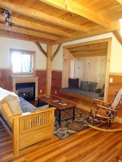 Rustic Cabin Rental with Contemporary Comforts Overlooking Vermont's Green Mountains - Middlebury - 6
