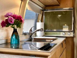 Original and Charming Airstream Rental in Salt Lake City for Glamping in Utah - 4