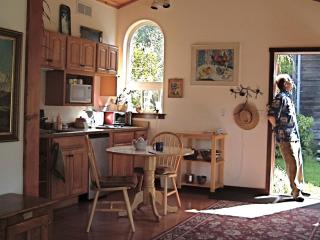 Rural Vacation Cottage near the Coast and the Town of Albion in Northern California - Albion - 4