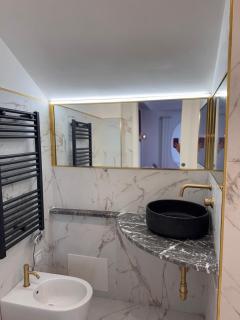 Taorminas Sun Central Boutique Guesthouse & Suites - 3