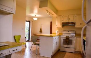 Eco-Friendly Glamping Cabin with Yoga, Ideal for an Outdoor Adventure near Ann Arbor! - - 2