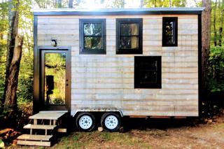 Modern Tiny House with Ski Access in Bennington, New Hamsphire - Bennington - 9