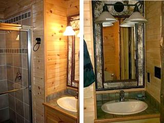 All Season Romantic One-Room Cabin on Moody Pond, in Upstate New York - Saranac Lake - 2