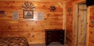 Luxury Cabin for Great Weekend Trips in Maryland - Flintstone - 2