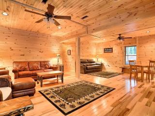 Elegant Cabin Rental on 53 Private Acres near Raystown Lake in Pennsylvania - Huntingdon - 4