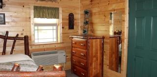 Luxury Accommodation for the Best Places to Go in Maryland - Flintstone - 3