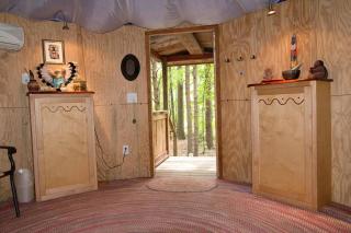 Enchanting Yurt Rental for a Romantic Getaway in North Carolina - - 9