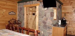 Cozy Cabin for an Amazing Maryland Glamping Experience - Flintstone - 4