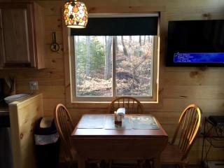 Breathtaking Tree House Rental near Charleston, West Virginia - Hico - 7
