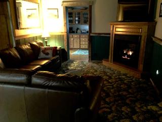 Elegant Farmhouse Cottage Rental with Private Pond near Mohican State Park, Ohio - - 3