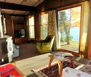 Cozy Lake Cabin with a Sandy Beach and Pontoon Boat in North Wisconsin - Eagle River - 6