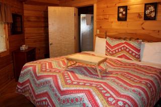 Romantic Yurt Getaway with a Private Hot Tub near Beckley, West Virginia - Hico - 3