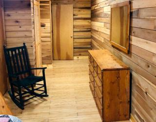 Rustic Cabin Rental in the Wilderness near Beckley, West Virginia - Hico - 3