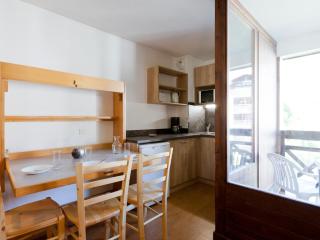 Confortable studio 2* avec balcon, double exposition et parking, proche du centre de Brides-les-Bains - FR-1-512-108 - Brides-les-Bains - 2