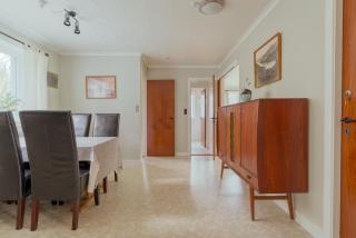 Spacious 4-Bedroom House - Scenic Views - Parking - Kollafjørður - 1