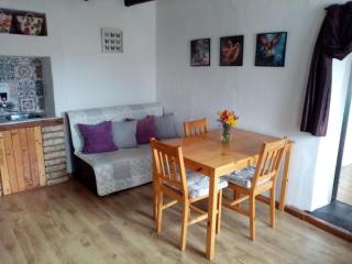 Rustic Village Retreat - 3