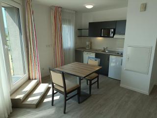 Terres de France - Appart Hôtel Rouen Flaubert - Rouen - 9