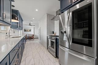 Modern Art House - Dallas - 6