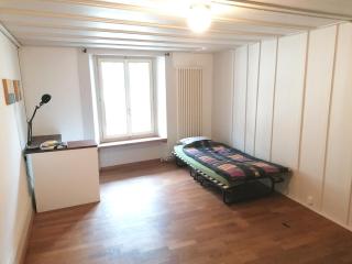 Grosse Charmante Wohnung - 6