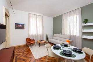 5 minutes from Via Roma - with Smart TV - Torino - 9
