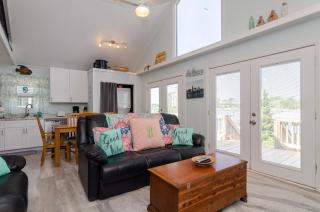 Boat Dock Bungalow by Bryant Real Estate - Carolina Beach - 7