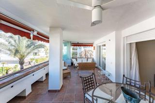 Family apartment located in the Golden Mille Marbella - Marbella - 8