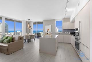 Wrap Around Balcony - Paradise Beach - Amazing Pools - Hollywood - 3