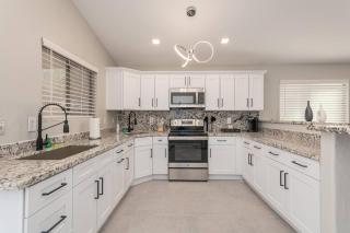 Oasis in the Desert King/Great Location/Pool/Wifi - Casa Grande - 9
