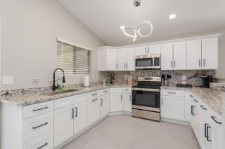 Oasis in the Desert King/Great Location/Pool/Wifi - Casa Grande - 7