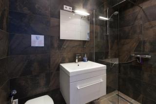 Independent Basement Apartment - 1