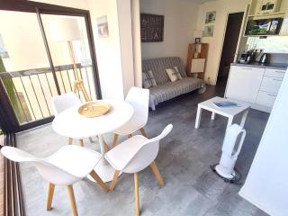 T2 rénové avec piscine, parking privé et à 200m des plages - FR-1-316-274 - Six-Fours-les-Plages - 7