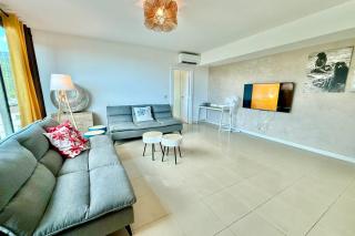 Hononui flat - Punaauia sea side pool - AC - WiFi - 3 pers - 8