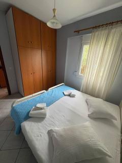 Lefkada Classic Two Bedroom Apartment - 7