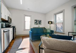 Victorian Cozy Retreat Steps to Cleveland Clinic - Cleveland - 0