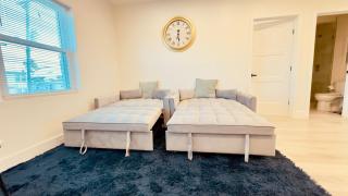 Beachline Breeze On the Strip - 0