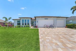 Heated Saltwater Pool, Gulf Access, Dock & Bikes - Casa De Palmas - Roelens - Cape Coral - 7