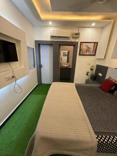 VEDA HOTEL ll - - 6
