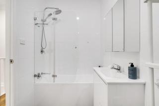 4G8 Abnb-Style 3BR Darling Harbour Terrace, Parkside & Garage - Sydney - 2