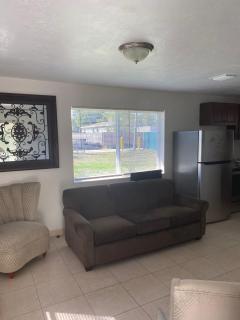 best location, best rates in Delray off the avenue - 1