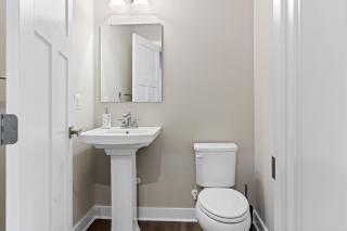 Brand-New 6BR Home Near Ocean City Pools, Gym, Tennis & Bay Access - Berlin - 6
