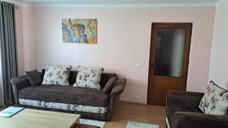 Cool Apartment Radauti - 2