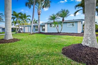 All New River House retreat with private heated pool - 4