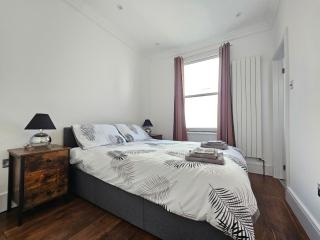 Charming 2 Bedroom Flat in Paddington - London - 7