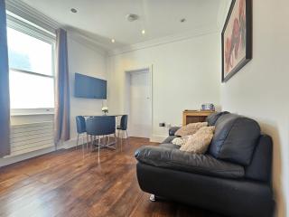 Charming 2 Bedroom Flat in Paddington - London - 6