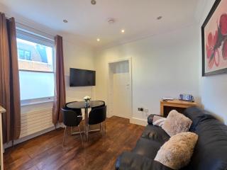 Charming 2 Bedroom Flat in Paddington - London - 5