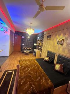 Palm Breeze Luxury Studio Apartment - Noida - 6