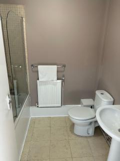 Courtyard Room with Double Bed & Private En Suite - - 9