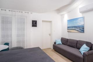 Seaside apartments Polić, Rogoznica - Zečevo - 2