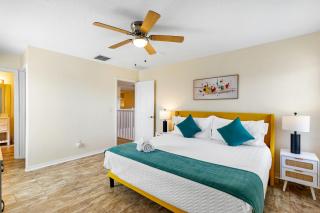 Emerald Island 7 Bed Vacation Home with Tranquil Views - Private Pool & Spa - Nr Disney - Kissimmee - 1