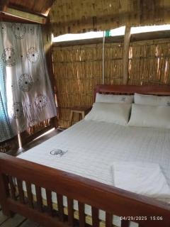 Quest at Cape Maclear - 5